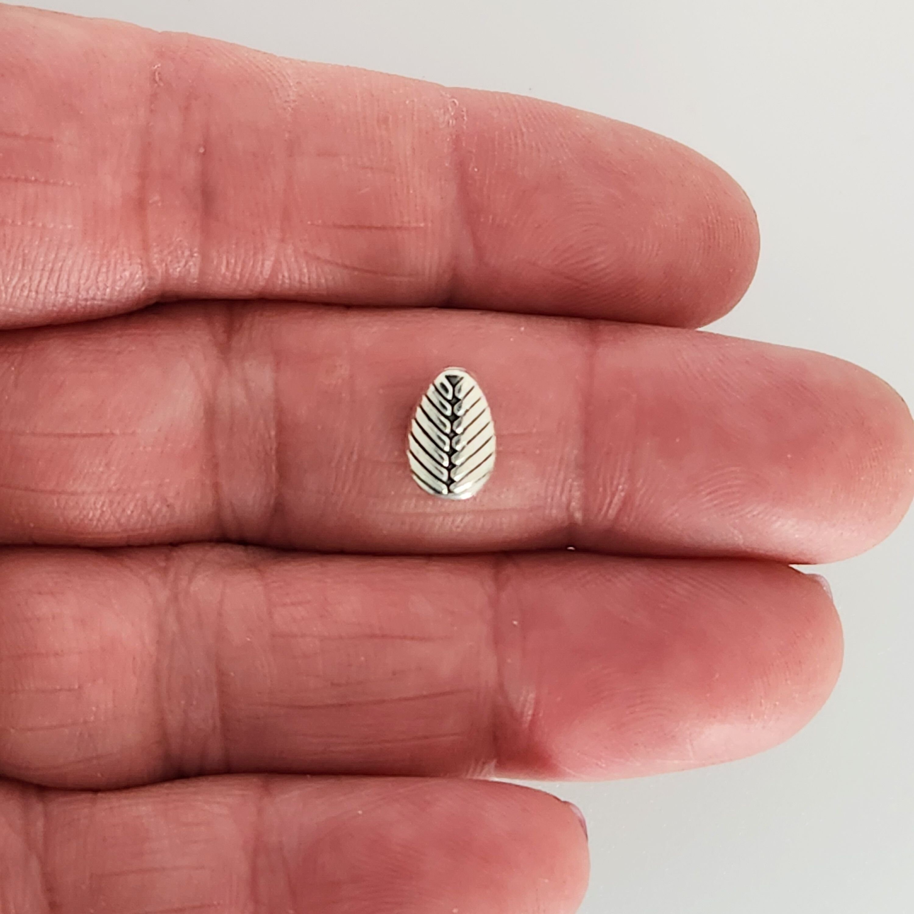 Leaf Carved Beads Antique Silver, Pack of 10/20 Beads, 8x6mm