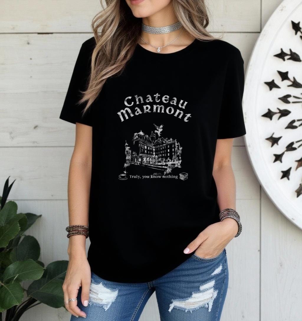 1970s Chateau Marmont Hotel LA Landmark Retro Vibe Fan Souvenir T-Shirt
