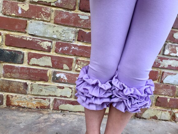 womens ruffle capris