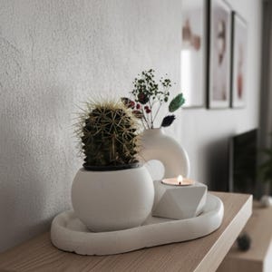 Conjunto de decoração de concreto feito à mão: vaso, pote, bandeja e suporte para velas
