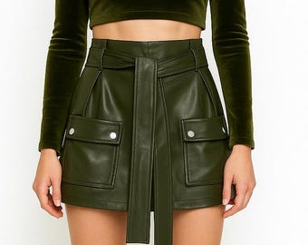 Minifalda de cuero verde para mujer, con cinturón, de alta costura