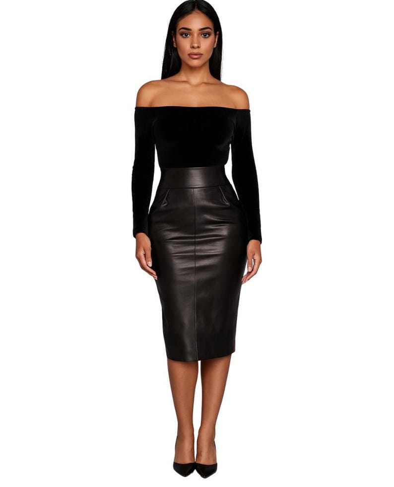 Falda de cuero auténtico: elegante prenda negra para fiestas de mujer. imagen 1