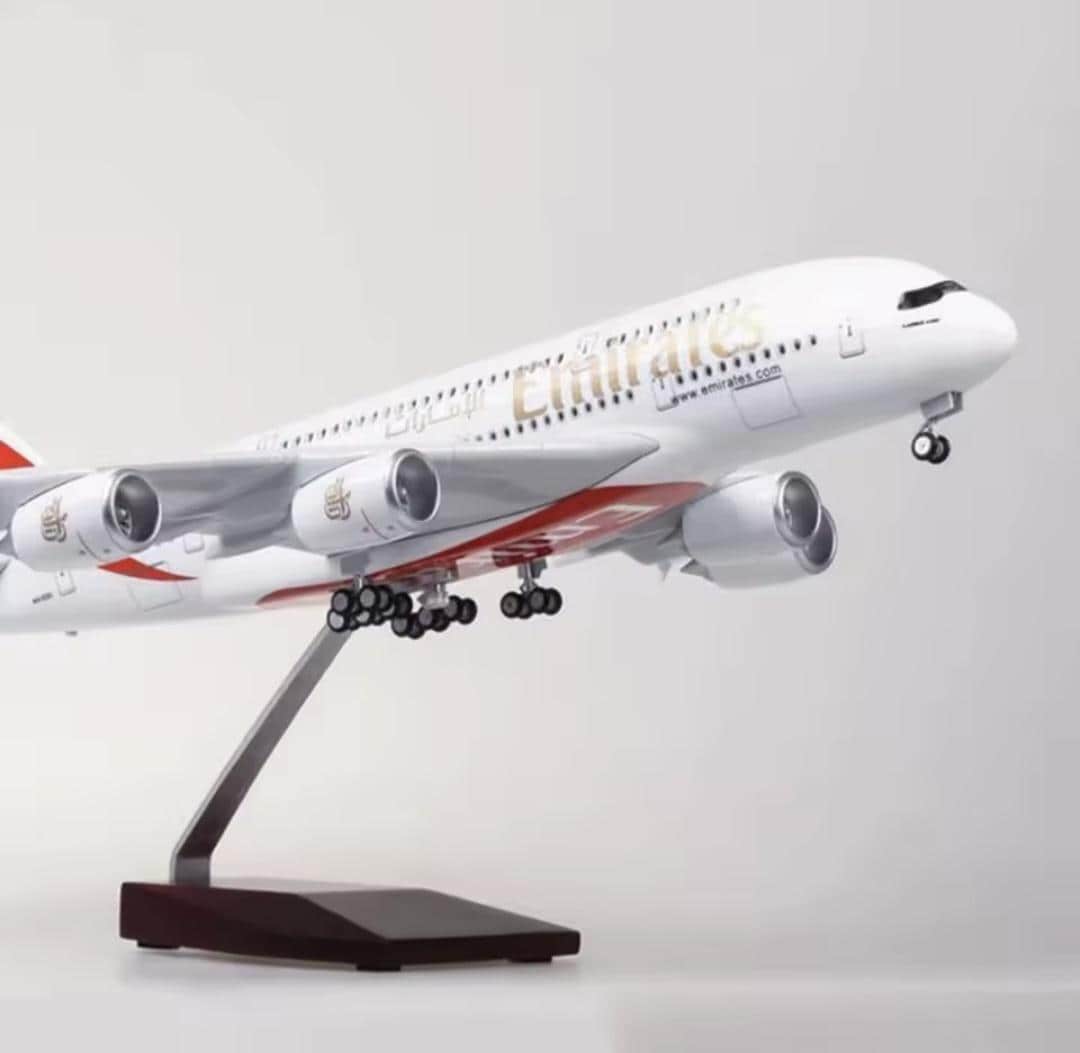 飛行機模型 エミレーツ航空 エアバス A380 45 cm - Etsy 日本