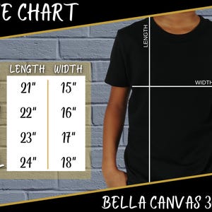 Peut inclure: T-shirt noir avec un tableau des tailles indiquant les mesures de longueur et de largeur en pouces. Le tableau comprend les tailles S, M, L et XL. Le texte "SIZE CHART" est en haut et "BELLA CANVAS 3001Y" en bas.