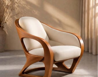 Rzeźbiony fotel wypoczynkowy z orzecha włoskiego w stylu Mid Century Modern, wygięty fotel akcentowy z kremową tapicerką