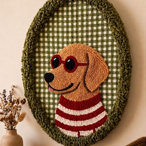 Handmade Punch Needle Golden Retriever Wall Hanging, Dog Nursery Decor, Embroidered Hoop