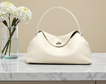 Genuine Cowhide Women’s Shoulder Purse – Minimalist Everyday Tote for Stylish Modern Women