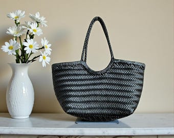Borsa hobo in pelle intrecciata a mano • Borsa a tracolla intrecciata