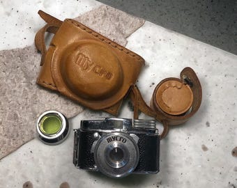 Mycro camera iii 3 a una company ltd. 1:4.5=20 mm vintage collectable subminiature spy camera with case, hood, filter 1955 mid century japan