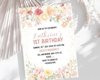 Convite Floral para Primeiro Aniversário | Convite Editável com Tema de Jardim e Flores | Convite Imprimível para Primeiro Aniversário com Flores Silvestres | Modelo de Convite de Aniversário para Menina