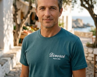 Embroidered Custom Text T-Shirt · Your Quote in Script + Subtitle · Funny Personalised Gift Unisex · Tee Made in France Cotton