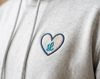 Bestickter Sweater Herz Initiale Geschenk Valentinstag