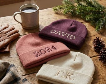 Personalisierte, bestickte römische Mütze | Wintergeschenk für Damen und Herren | Handgefertigte Mütze aus Lille, Frankreich