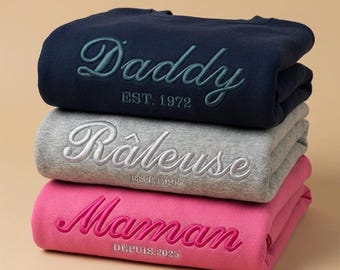 Personalisierter, bestickter Hoodie mit Namen und Jahr | Geschenkidee zum Geburtstag, zur Babyparty, zum Vatertag oder Muttertag | Handgefertigter Hoodie aus Lille | 22 Farben