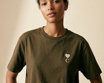 Embroidered Heart Initial T-Shirt · Minimalist Personalised Letter · Couple & Love Gift · Custom Tee Made in France Cotton