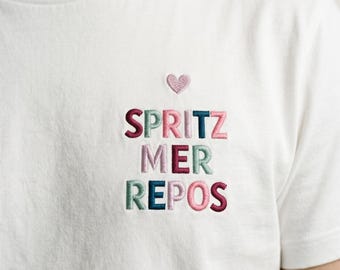 Embroidered Name T-Shirt in Colourful Hearts · One Letter = One Heart · Mum or Name · Family Gift · Embroidered in France · La Tendresse