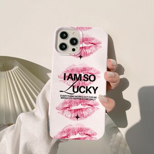 Rosa läppar telefonskal, lycklig tjej iPhoneskal, kokett estetiskt telefonskal, lyckocitat telefonskal, sött tjejigt iPhoneskal bild 4