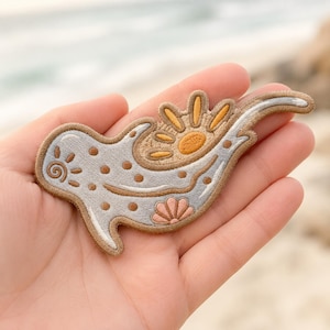 Stingray Embroidered Patch, Ocean Sea Life Iron On Patch, Beach Animal Sew On Applique for Jacket Backpack