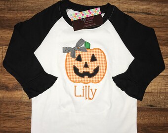 Applique personalizado Otoño Caramelo Corn o Jack O Linterna Ruffle Raglan