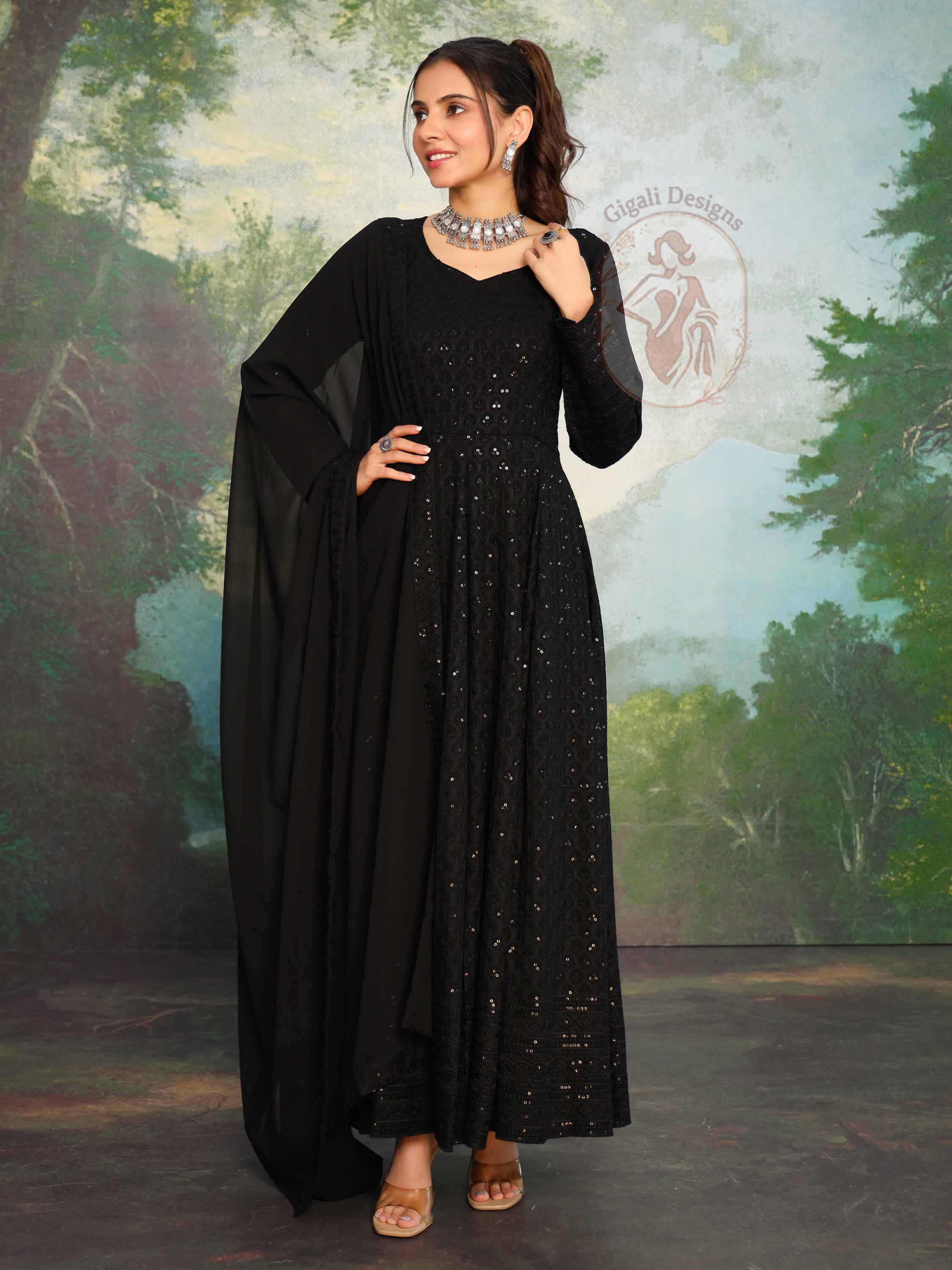 white christmas dresses Black solid anarkali – kasumi.in main image 0