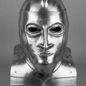 Mittelalterlicher Vollhelm aus Stahl für Display oder Cosplay Bild 6