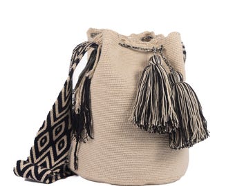 Beige & black boho artisan purse