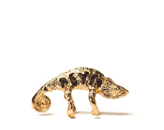 Chameleon ear cuff