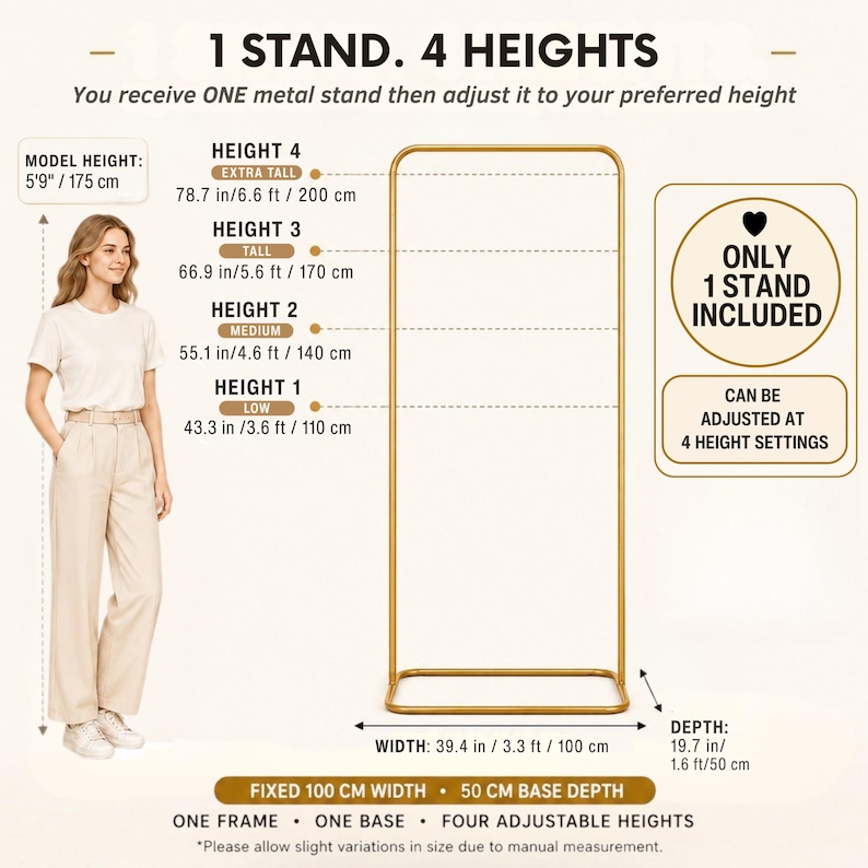 Puede incluir: Un soporte de metal dorado con marco y base rectangulares. El texto indica 1 STAND. 4 HEIGHTS, ajustable de 110 cm a 200 cm. El ancho es de 100 cm y la profundidad de 50 cm. El soporte cuenta con un marco y una base.