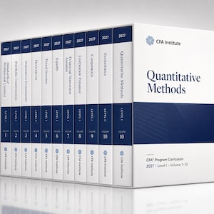Può includere: Un set di dieci libri bianchi con testo e dettagli blu, intitolati 'Quantitative Methods' e 'CFA Program Curriculum 2027'. I dorsi dei libri mostrano titoli come 'Economics' e 'Corporate Finance'. I libri sono in una scatola bianca.