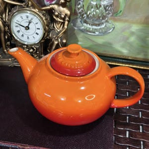 Le Creuset - Tekanna - Vulkanorange/Röd (ca 4-6 koppar)