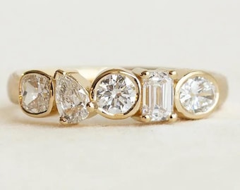 Anillo de eternidad de moissanita con talla brillante de múltiples formas, anillo de moissanita de múltiples formas para propuesta de matrimonio, alianza de boda con racimo de moissanita engastada en bisel.