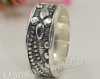 Handmade Oxidized 925 Sterling Silver Floral Ring: Boho Vintage