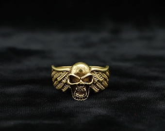 Skull Poison Ring, Gothic Secret Compartment Ring, Winged Skull Ring, Vintage Locket Ring, Dark Fantasy Statement Jewelry