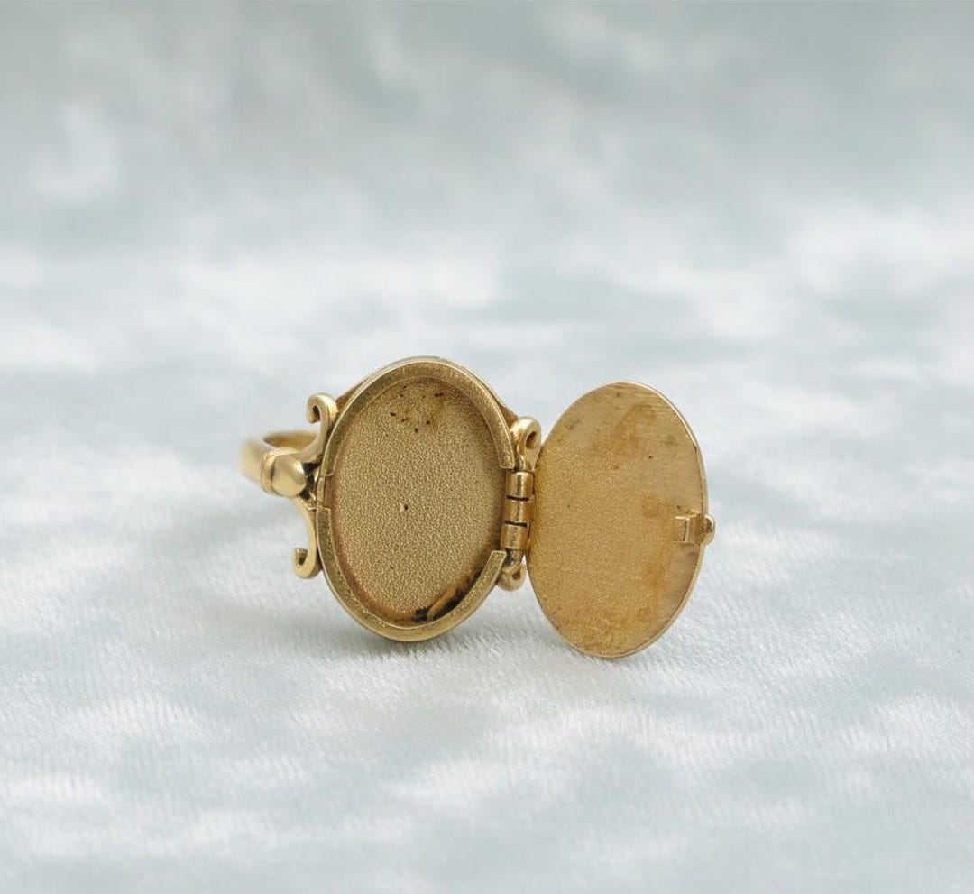 Gold Locket Ring for Photos • Oval Secret Compartment Ring •memorial ...