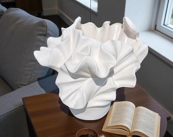 Abstract Vase, Artistic Pottery, Decorative Ceramic, Sculptural Vase, Minimalist Design,Unique Ceramic Art, Modern Mome Decor, Floral Design