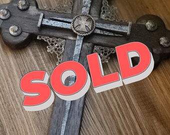 VENDIDO - Cruz de madera única hecha a mano
