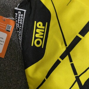 Tuta da gara F1 Go Kart - Edizione OMP Fan, con guanti e passamontagna inclusi. immagine 2