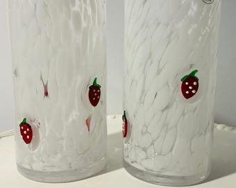 Zestaw 2 szklanek do drinków Everything Fab Bubble Glass Highball – wzór truskawkowy