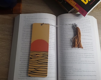 Marcapáginas de puesta de sol en terracota, paisaje desértico minimalista, regalo para amantes de los libros del suroeste