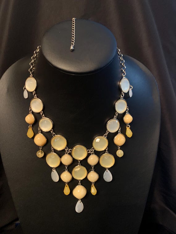 YELLOW STATEMENT Necklace - image 1