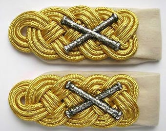 WWI Field Marshal Shoulder Boards – Gold Braided Epaulettes with Crossed Batons