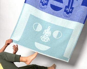 Friendly faces” Baby Alpaca Blanket - Blue / Light blue