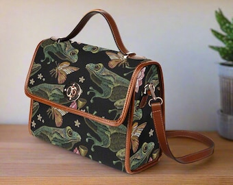 Frog Print Canvas Bag with Shoulder Strap/Dark Academia Bag/Goblincore Bag/Frogcore Purse/Witchcore
