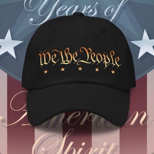 私たち国民の愛国心あふれるお父さん帽子 - 誇り高きアメリカ人のための手書きデザイン