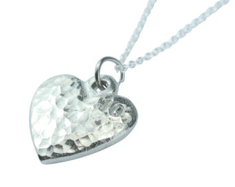 Pendentif coeur en étain 10e anniversaire - Collier coeur rustique unique en son genre