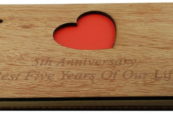"Holzjubiläum Scrapbook Geschenkidee mit Gravur ""Fifth Jahrestag, die besten fünf Jahre unseres Lebens"""