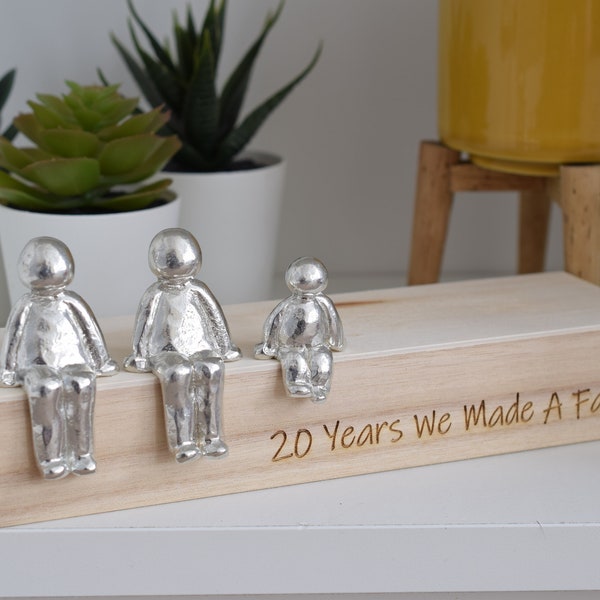 20 Years We Made a Family Sculpture Figurines - 20th Anniversary | Years 1 to 30 Available | Wooden Box Size & Grain Will Vary