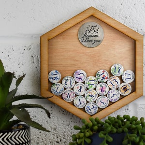 18º Aniversario 18 Reasons I Love You Marco de pared de madera - Fichas de amor a todo color