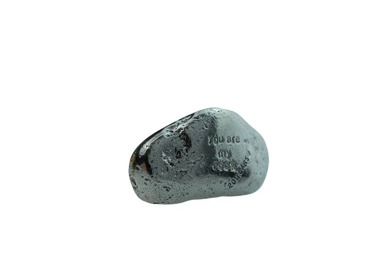 Regalo 7° Anniversario: Sasso Metallico Lucido "You Are My Rock" - Peso 200g, Fatto A Mano UK