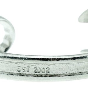 Pulsera con llave inglesa, regalo para el 26.º aniversario de bodas, fundada en 2002.